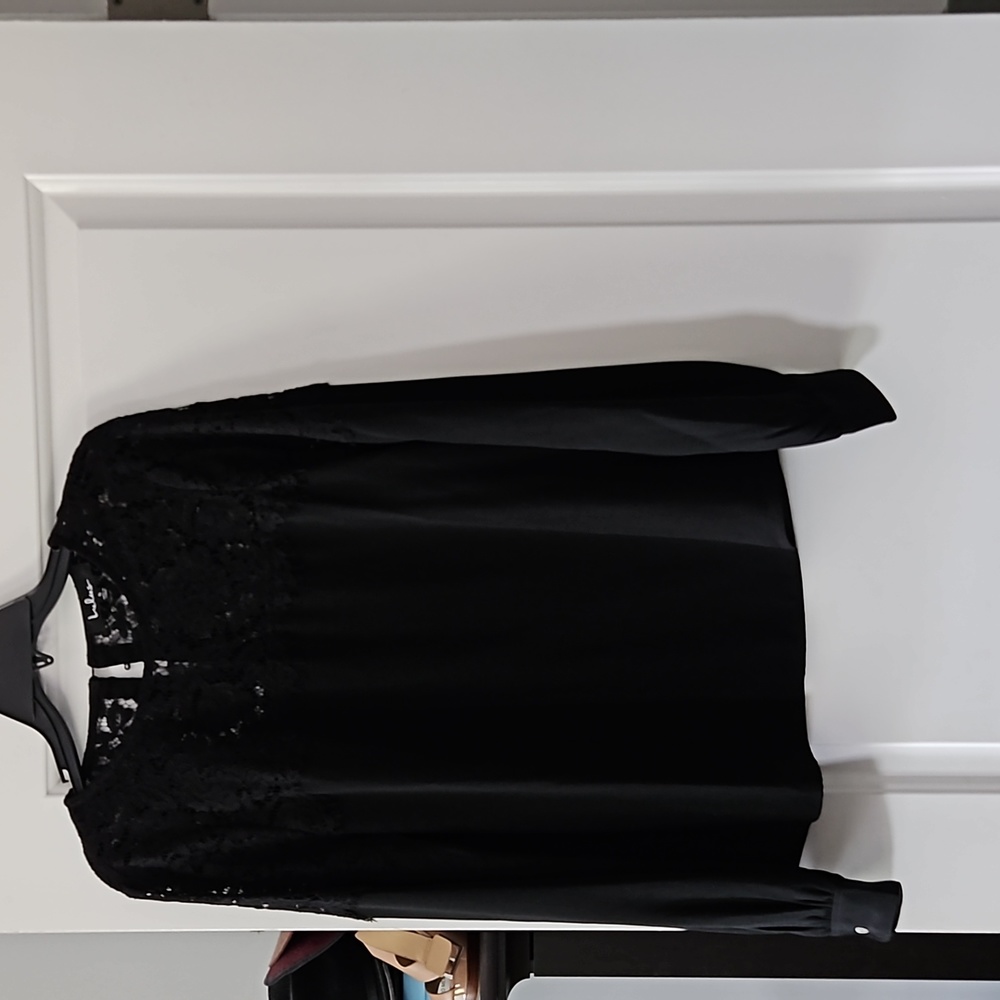 Lulus black long sleeve shirt